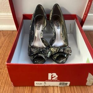 Unlisted Paisley Style Open Toe Style Heel